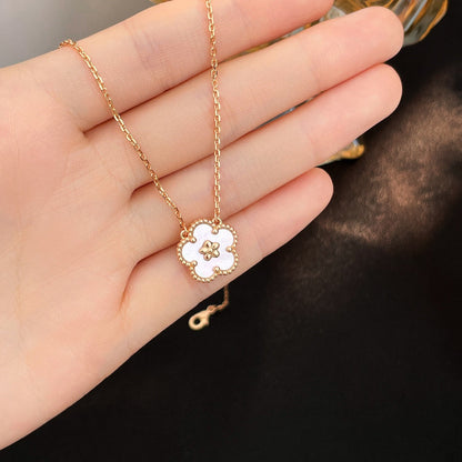 [⭐Lioran]LUCKY  WHITE MOP  PLUM BLOSSOM NECKLACE