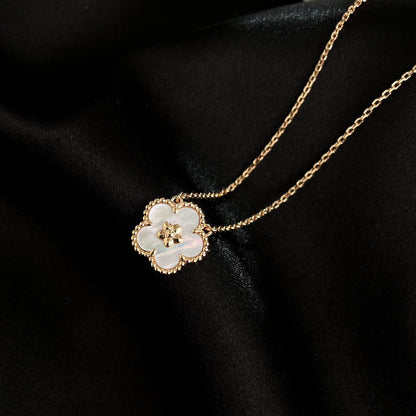 [⭐Lioran]LUCKY  WHITE MOP  PLUM BLOSSOM NECKLACE