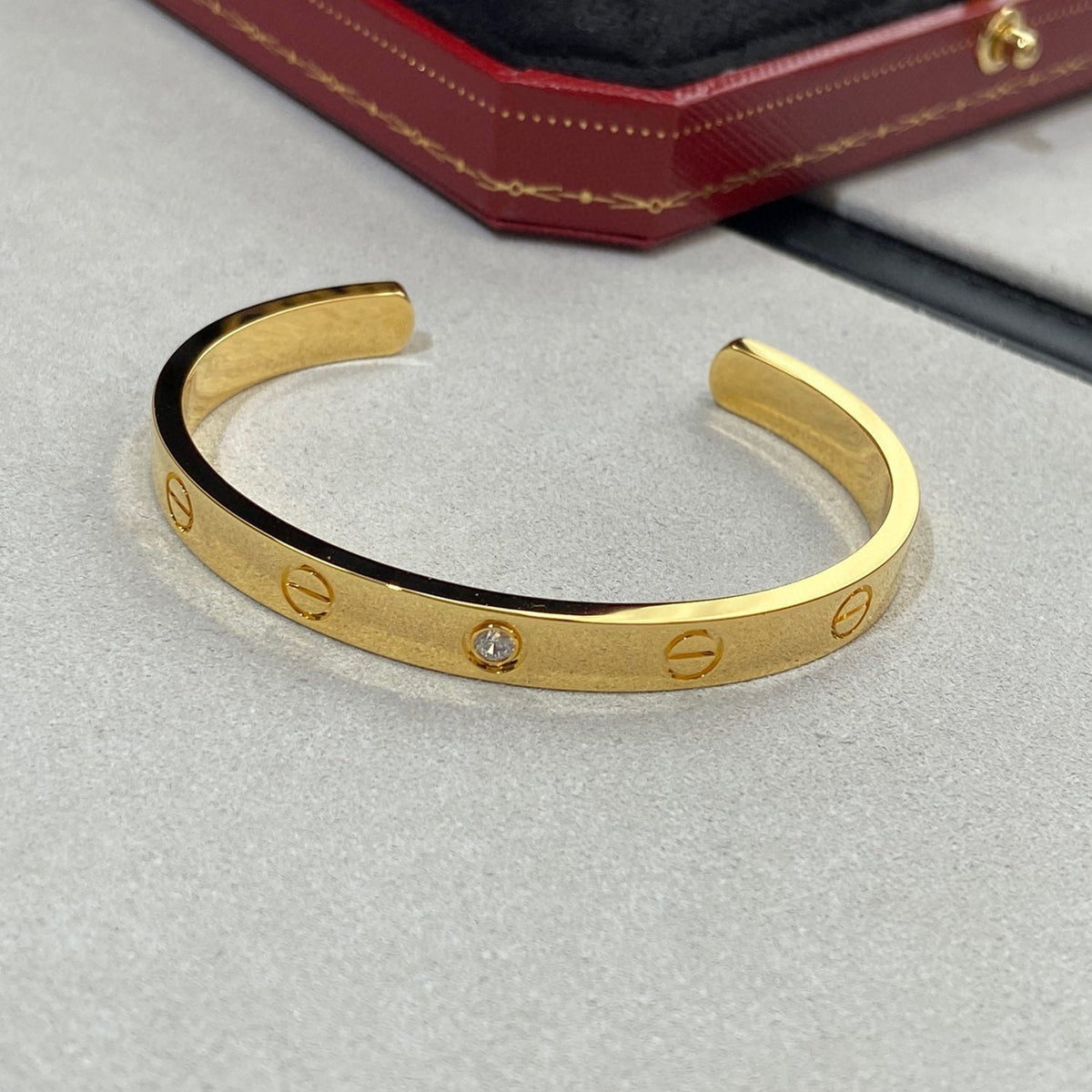 [⭐Lioran]LOVE BRACELET 6.1MM 1 DIAMOND OPEN CUFF