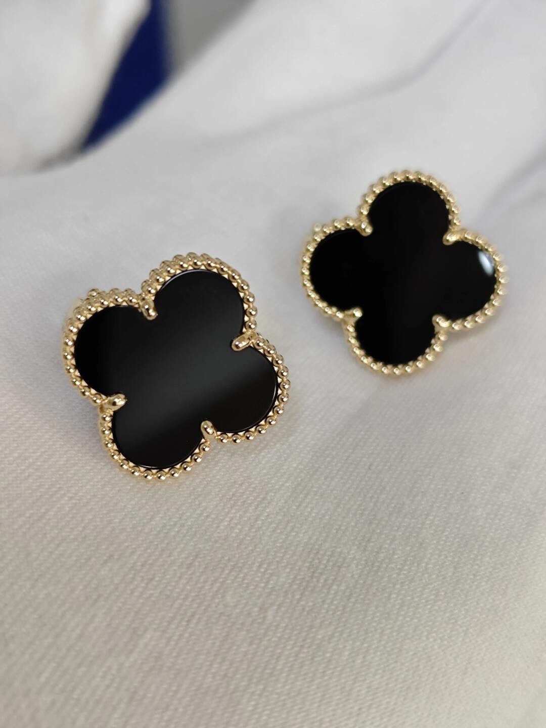 [⭐Lioran]CLOVER 20MM BLACK MOP EARRINGS