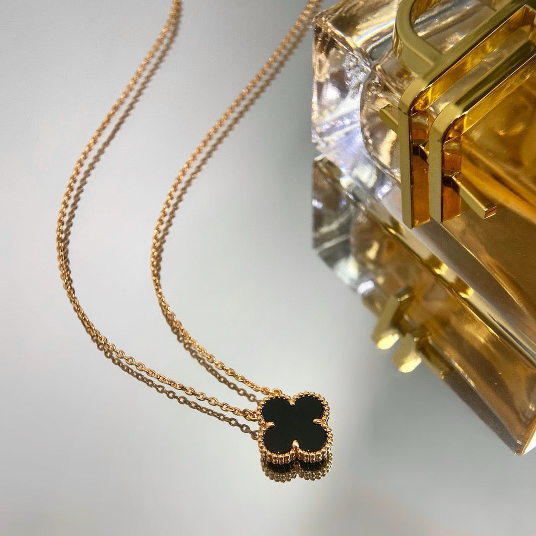 [⭐Lioran]CLOVER 15MM BLACK ONYX SINGLE FLOWER NECKLACE