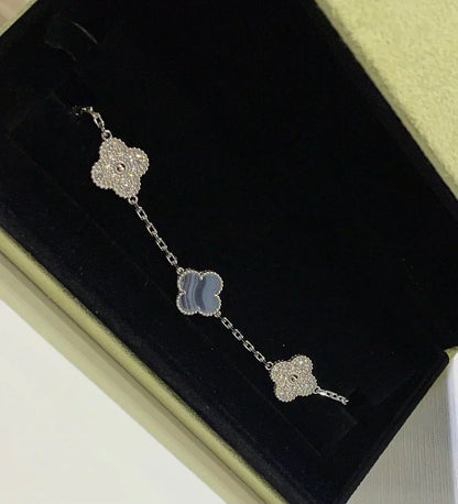 [⭐Lioran] CLOVER 5 MOTIF PURPLE CHALCEDONY BRACELET COLLECTION