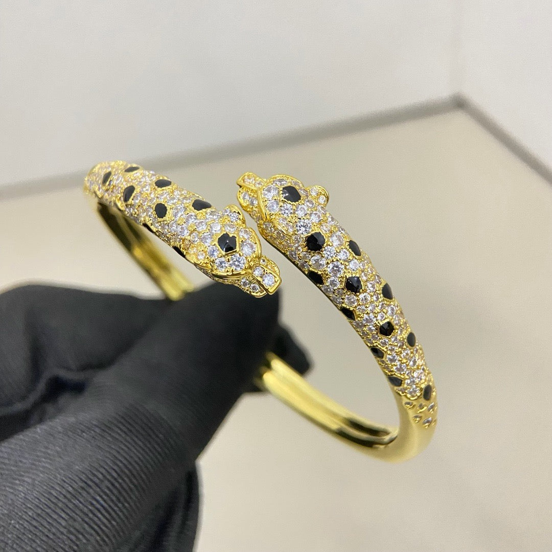 [⭐Lioran]PANTHERE DOUBLE HEADED HALF DIAMOND OPEN BRACELET