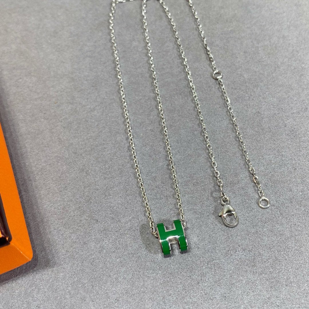 [⭐Lioran]POP H GREEN NECKLACE SILVER AND GOLD