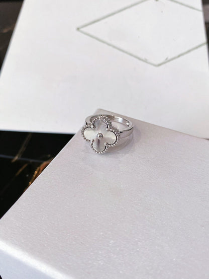 [⭐Lioran]CLOVER SILVER RING
