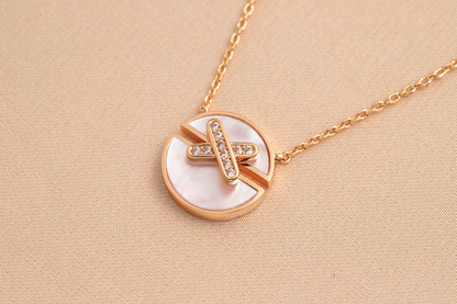 [⭐Lioran]JEUX DE PINK GOLD DIAMOND NECKLACE