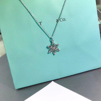 [Lioran]STERLING SILVER SNOWFLAKE PENDANT NECKLACE