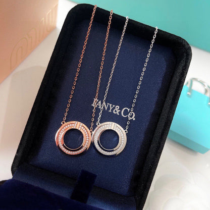 [Lioran]DIAMOND AND MOTHER OF PEARL CIRCLE PENDANT