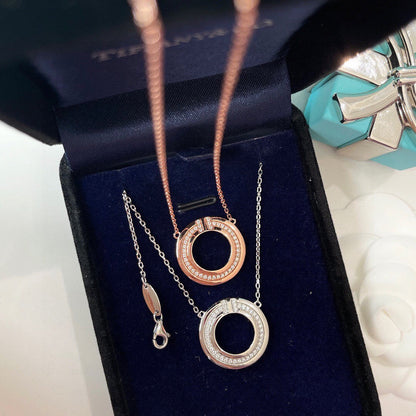 [Lioran]DIAMOND AND MOTHER OF PEARL CIRCLE PENDANT