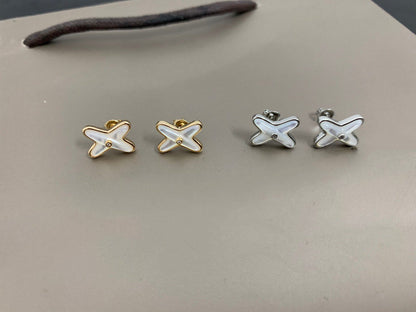 [⭐Lioran]JEUX DE WHITE MOP SILVER DIAMOND EARRINGS
