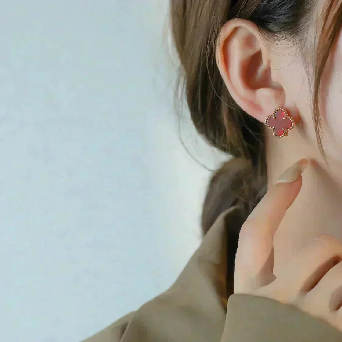 [⭐Lioran]CLOVER MEDIUM 1 MOTIFS CARNELIAN  EARRINGS