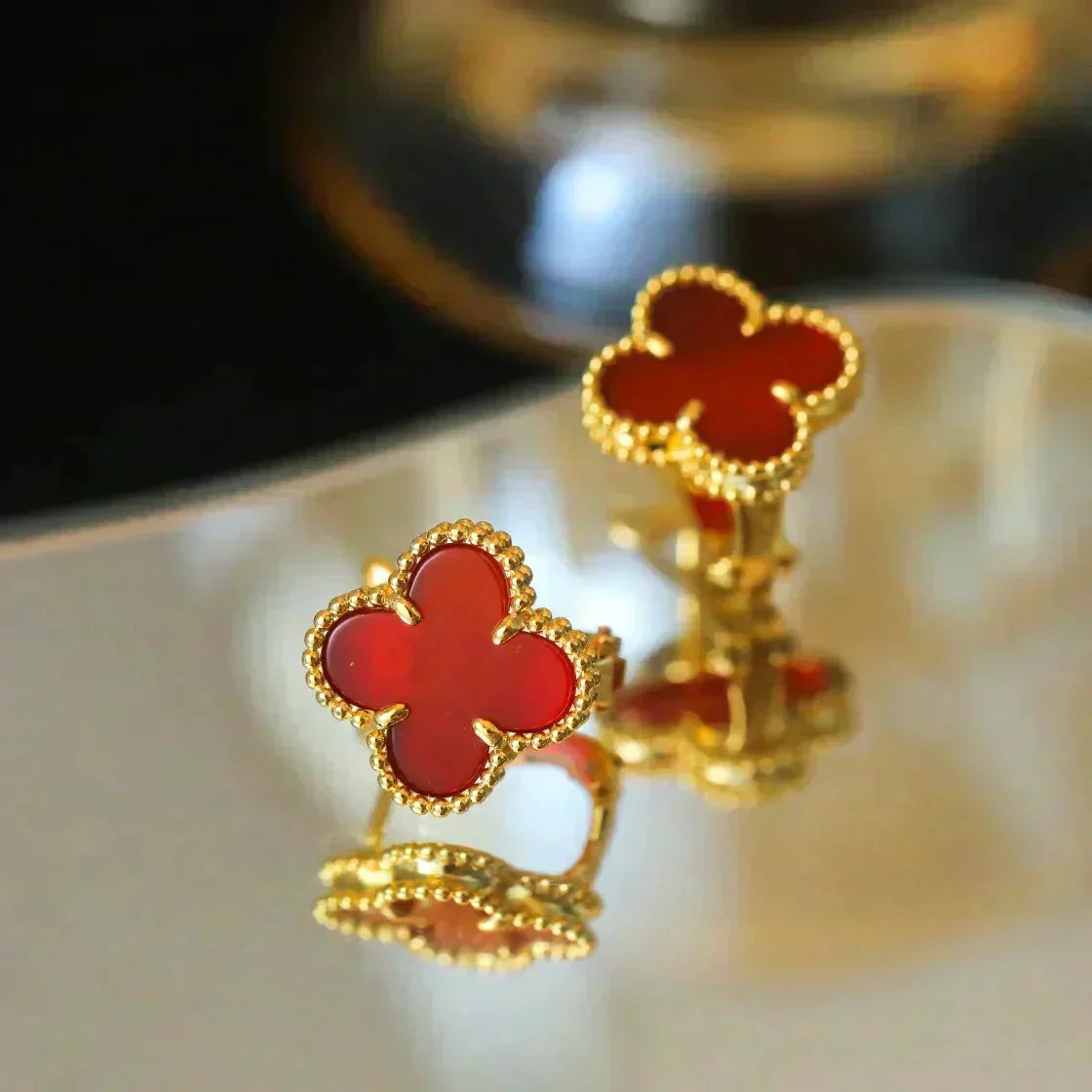 [⭐Lioran]CLOVER MEDIUM 1 MOTIFS CARNELIAN  EARRINGS
