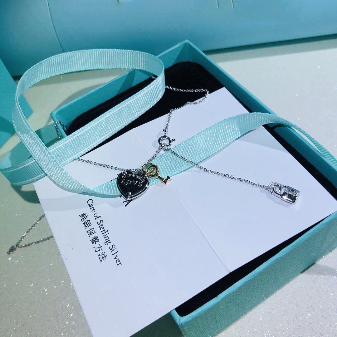 [Lioran]LOVE HEART TAG KEY NECKLACE