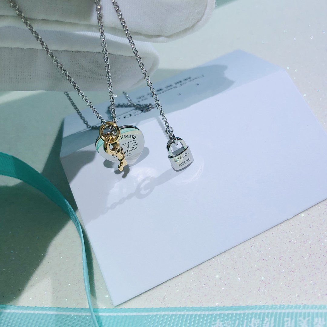 [Lioran]LOVE HEART TAG KEY NECKLACE