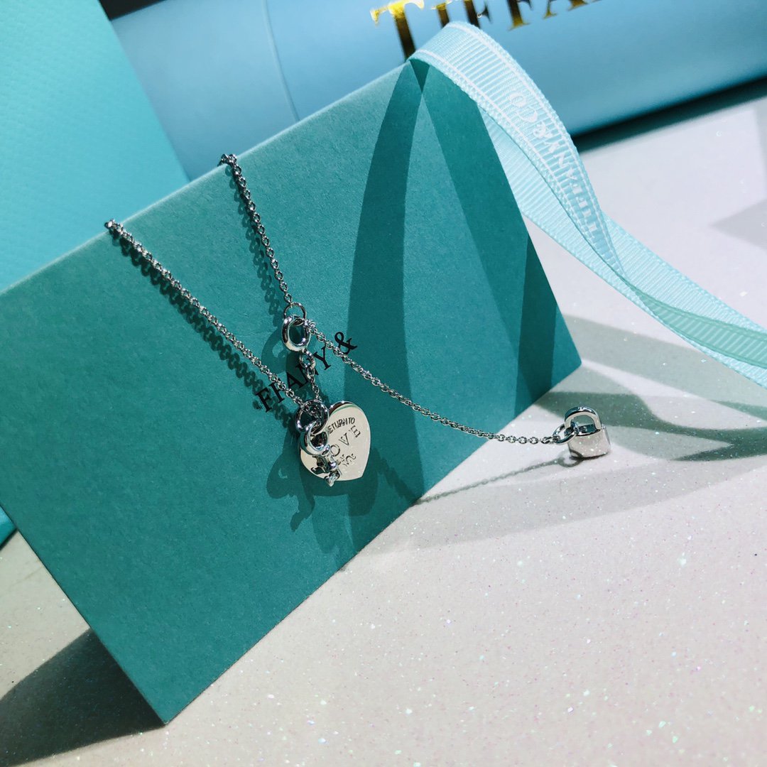 [Lioran]LOVE HEART TAG KEY NECKLACE