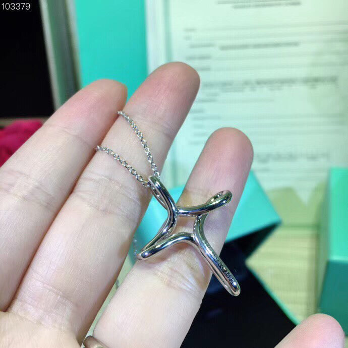 [Lioran]CROSS NECKLACE STERLING SILVER MATERIAL