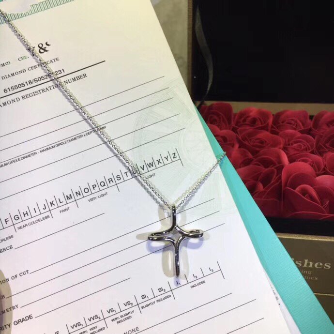 [Lioran]CROSS NECKLACE STERLING SILVER MATERIAL