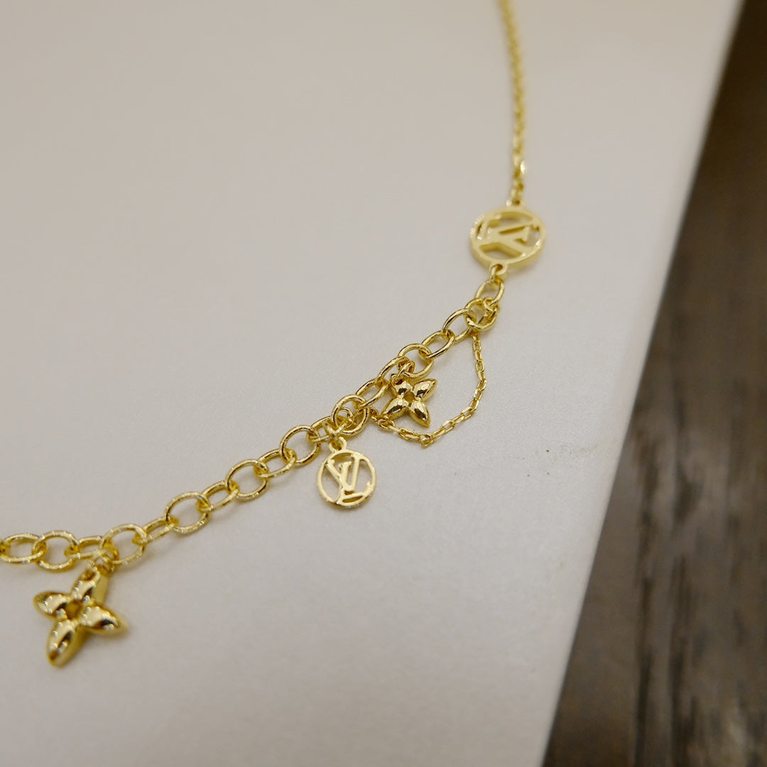 [⭐Lioran]BLOOMING SUPPLE NECKLACE BRASS