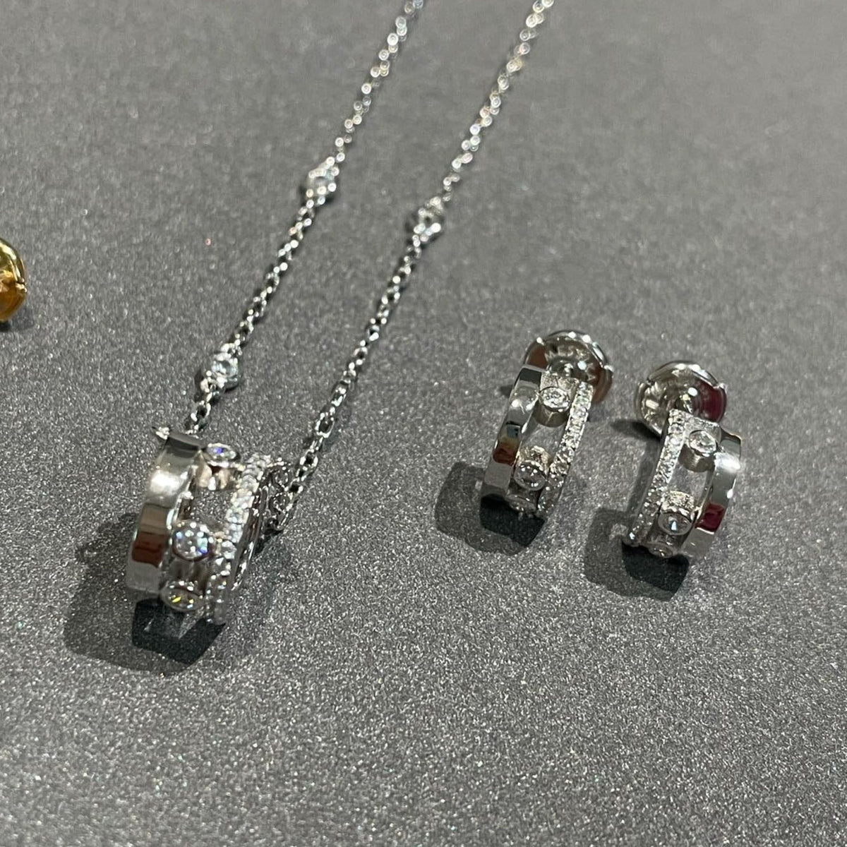 [⭐Lioran]CHAIN MOVE ROMANE PEDAND NECKLACE