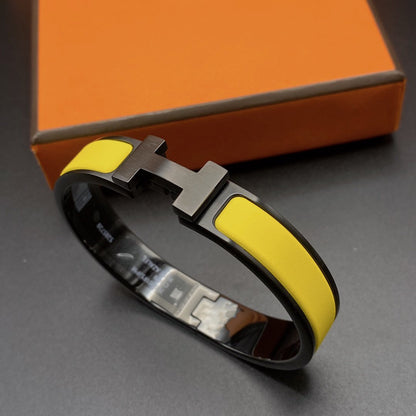 [⭐Lioran]CLIC HM SO BLACK YELLOW BRACELET