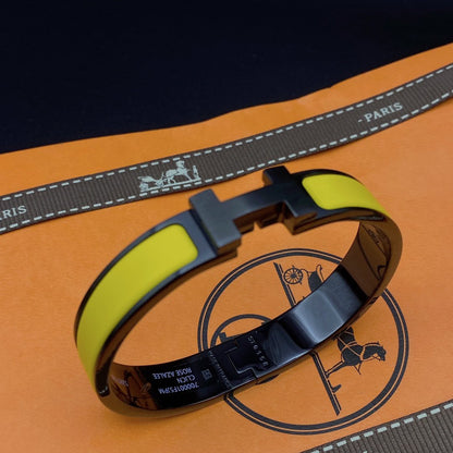 [⭐Lioran]CLIC HM SO BLACK YELLOW BRACELET