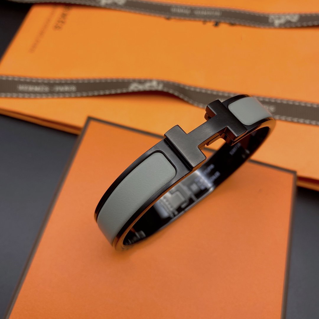[⭐Lioran]CLIC HM SO BLACK GREY BRACELET