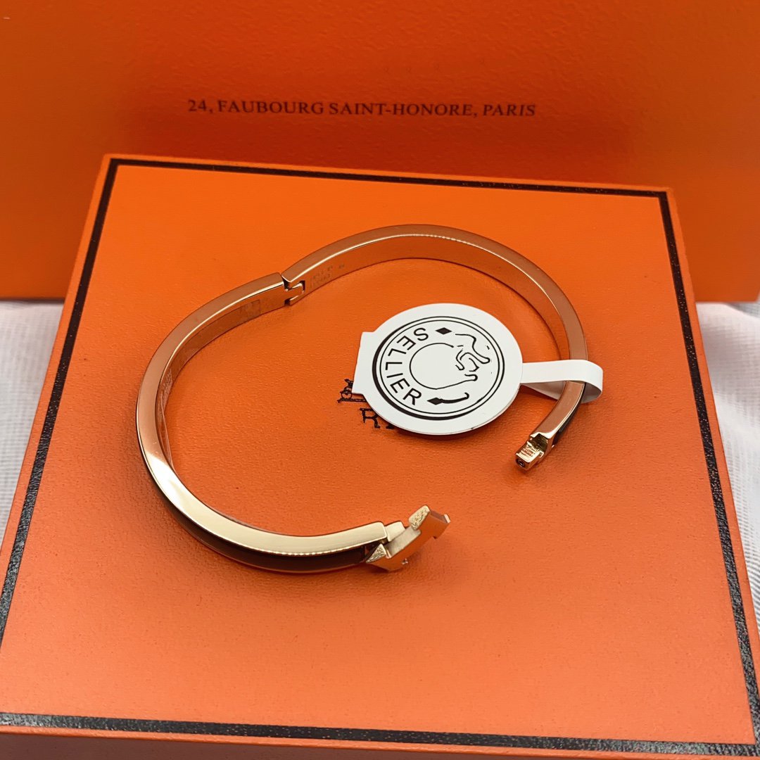 [⭐Lioran]CLASSIC HM CLIC BLACK 8MM ENAMEL BRACELET