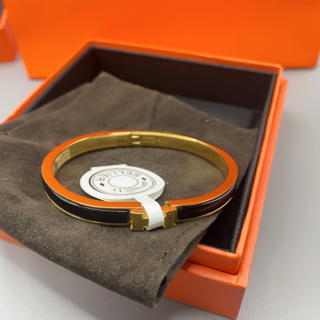 [⭐Lioran]CLASSIC HM CLIC BLACK 8MM ENAMEL BRACELET
