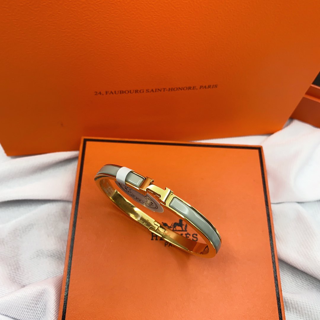 [⭐Lioran]CLASSIC HM CLIC GREEN 8MM ENAMEL BRACELET