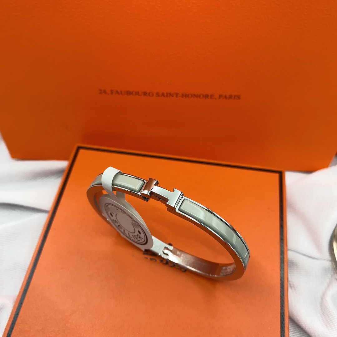 [⭐Lioran]CLASSIC HM CLIC GREEN 8MM ENAMEL BRACELET