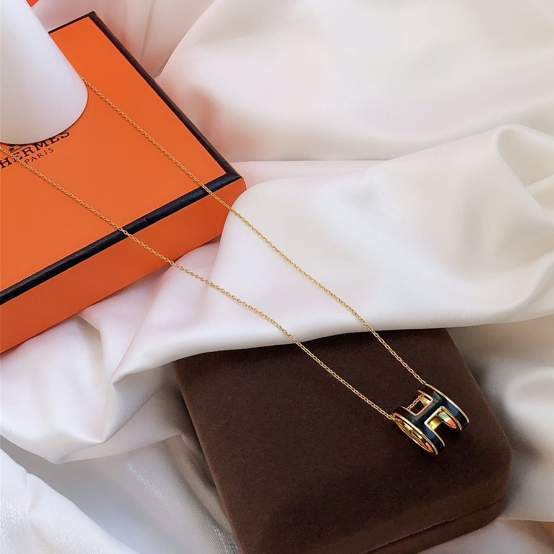 [⭐Lioran]HM CLIC BLACK ENAMEL GOLD NECKLACE