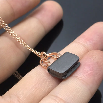 [⭐Lioran]WOMEN'S HM AMULETTES CONSTANCE PENDANT NECKLACE