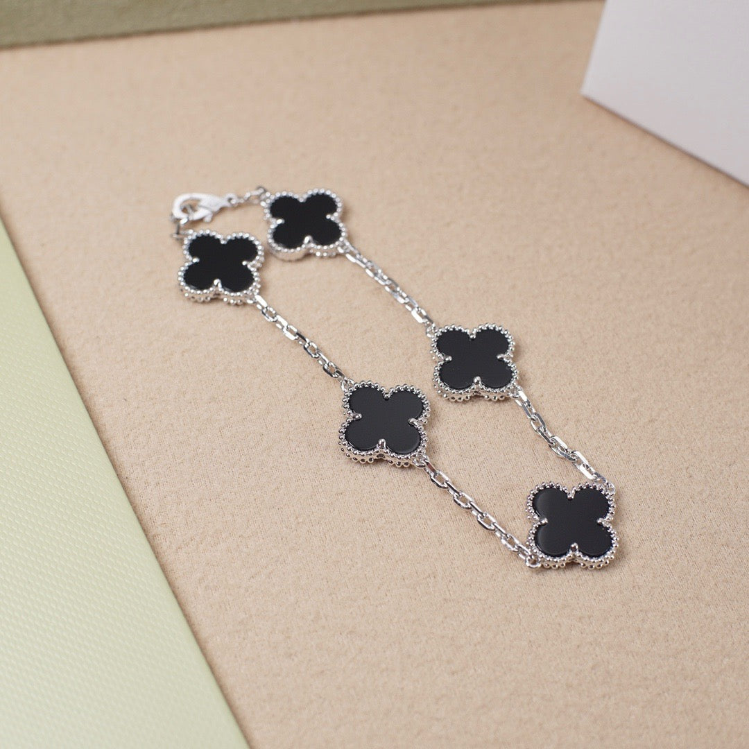 [⭐Lioran] CLOVER 5 MOTIF ONYXS BRACELET COLLECTION