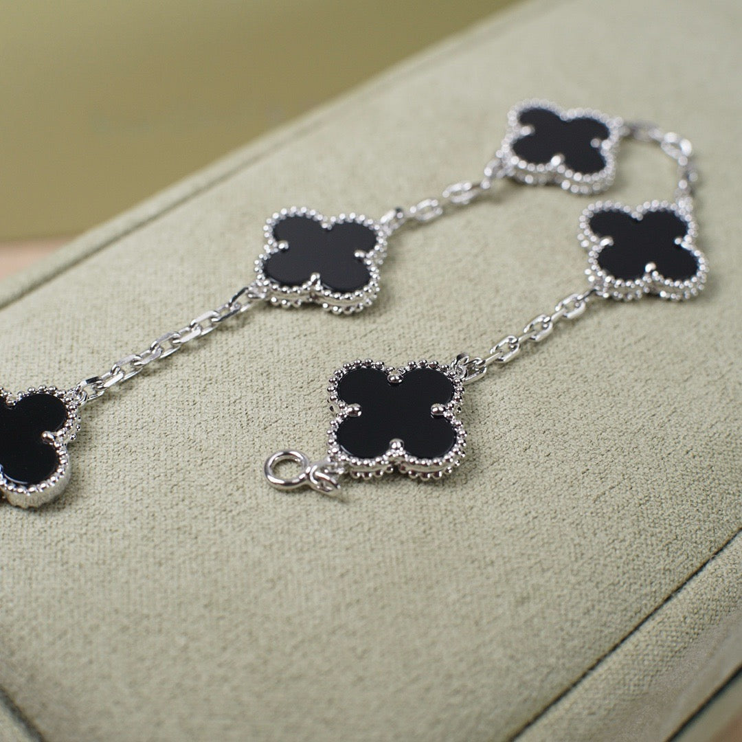 [⭐Lioran] CLOVER 5 MOTIF ONYXS BRACELET COLLECTION
