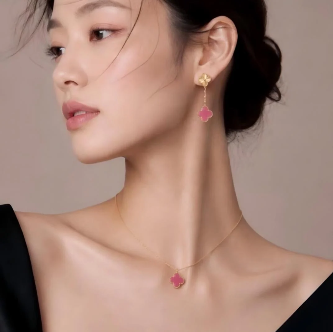[⭐Lioran] NEW CLOVER 15MM PINK ENAMEL NECKLACE