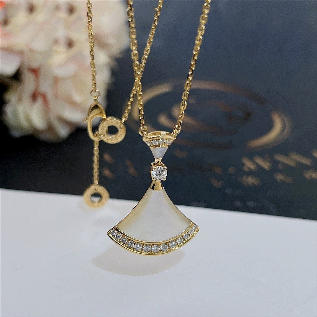 [⭐Lioran]DREAM NECKLACE MOP GOLD DIAMOND