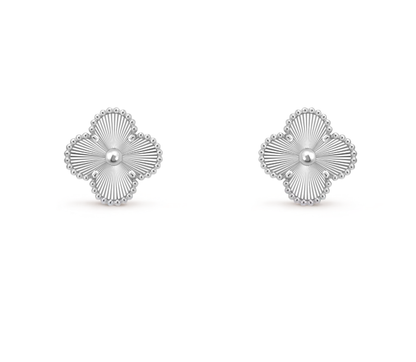 [⭐Lioran]CLOVER MEDIUM 1 MOTIFS LASER EARRINGS