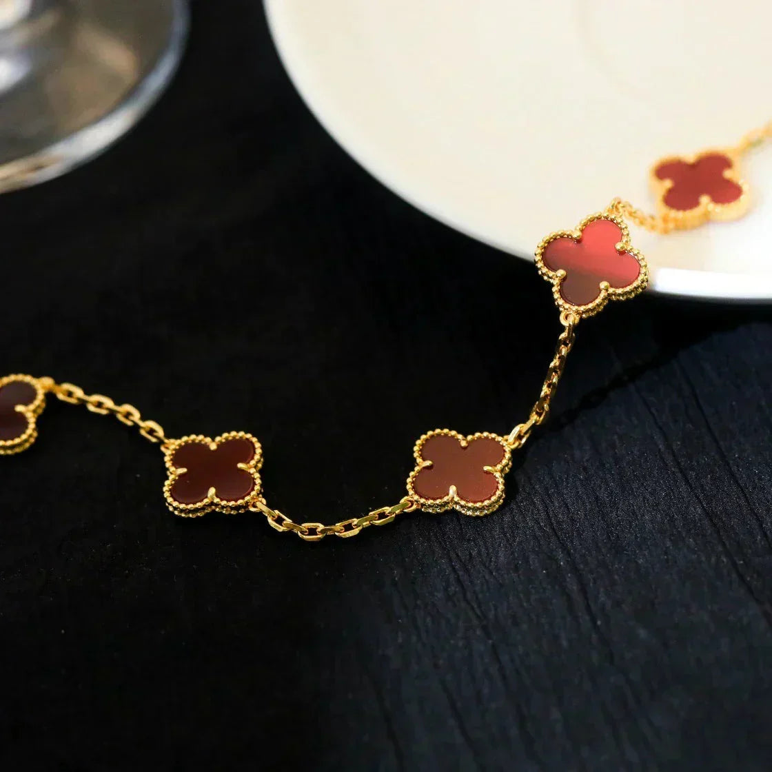 [⭐Lioran] CLOVER 5 MOTIF RED CORNELIAN BRACELET COLLECTION