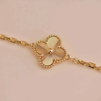 [⭐Lioran] CLOVER 5 MOTIF LASER BRACELET COLLECTION