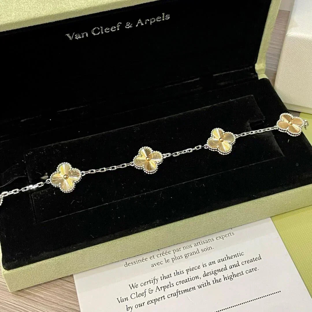 [⭐Lioran] CLOVER 5 MOTIF LASER BRACELET COLLECTION