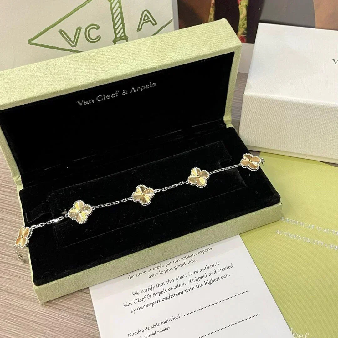 [⭐Lioran] CLOVER 5 MOTIF LASER BRACELET COLLECTION