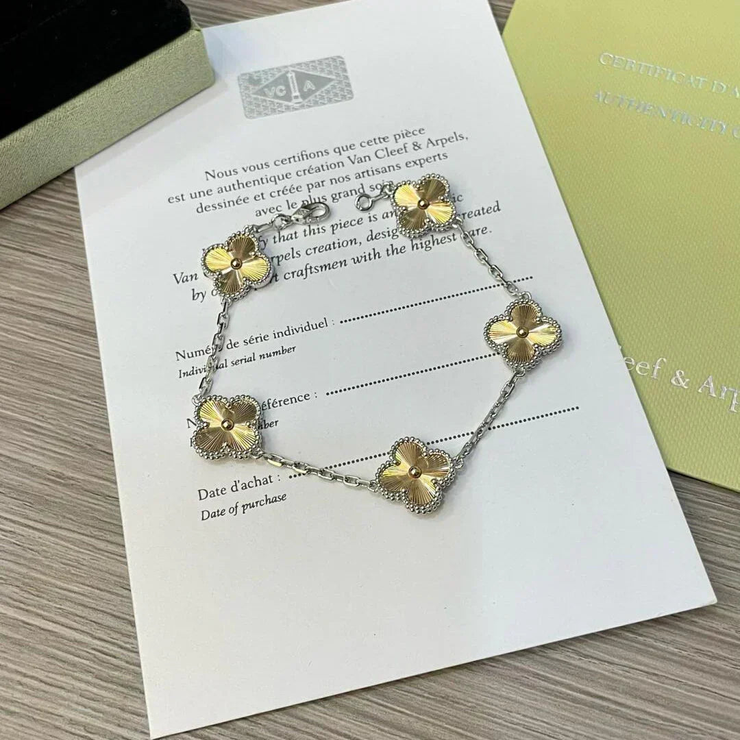 [⭐Lioran] CLOVER 5 MOTIF LASER BRACELET COLLECTION