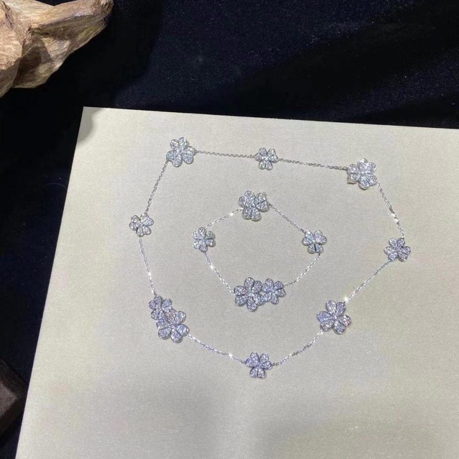[⭐Lioran]FRIVOLE SILVER 5 FLOWERS BRACELET