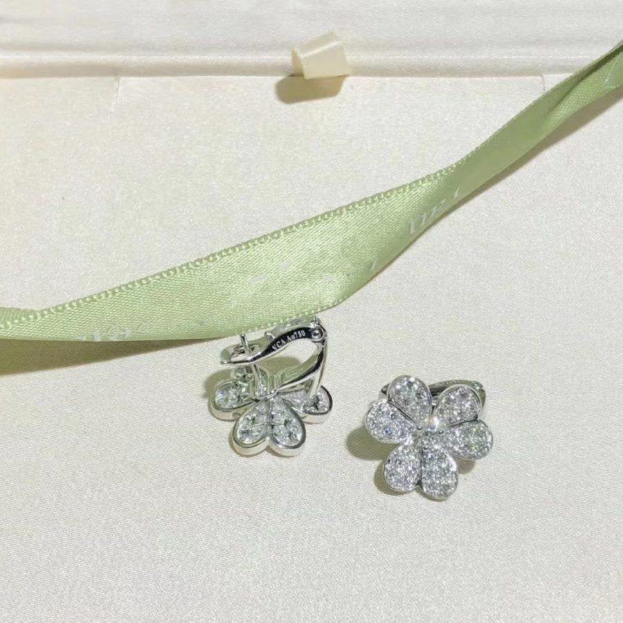 [⭐Lioran]FRIVOLE SILVER FLOWER DIAMOND EARRINGS