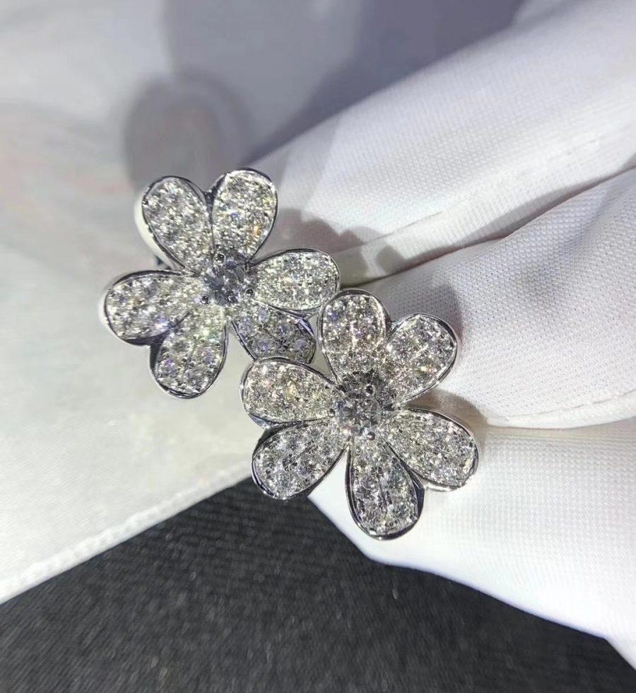 [⭐Lioran]FRIVOLE SILVER FLOWER DIAMOND EARRINGS