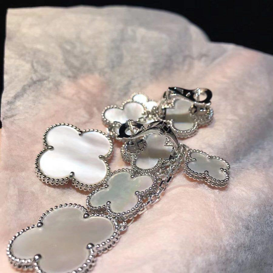 [⭐Lioran]CLOVER EARRINGS WHITE MOP 4 MOTIFS SILVER