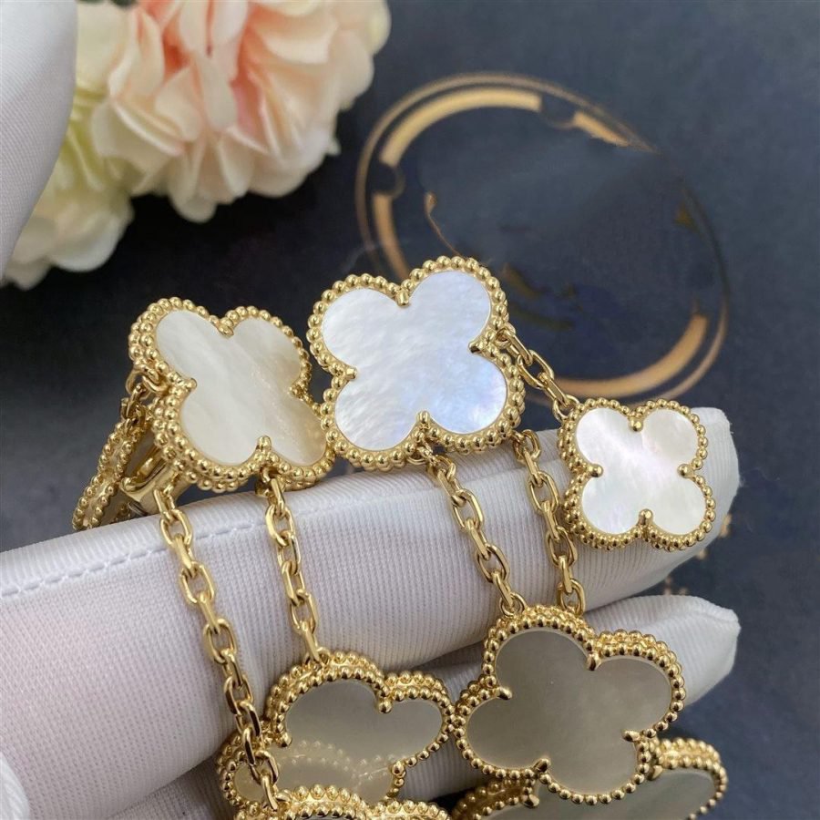 [⭐Lioran]CLOVER EARRINGS WHITE MOP 4 MOTIFS GOLD