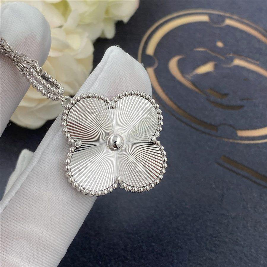 [⭐Lioran]CLOVER 25MM SILVER BIG CLOVER NECKLACE