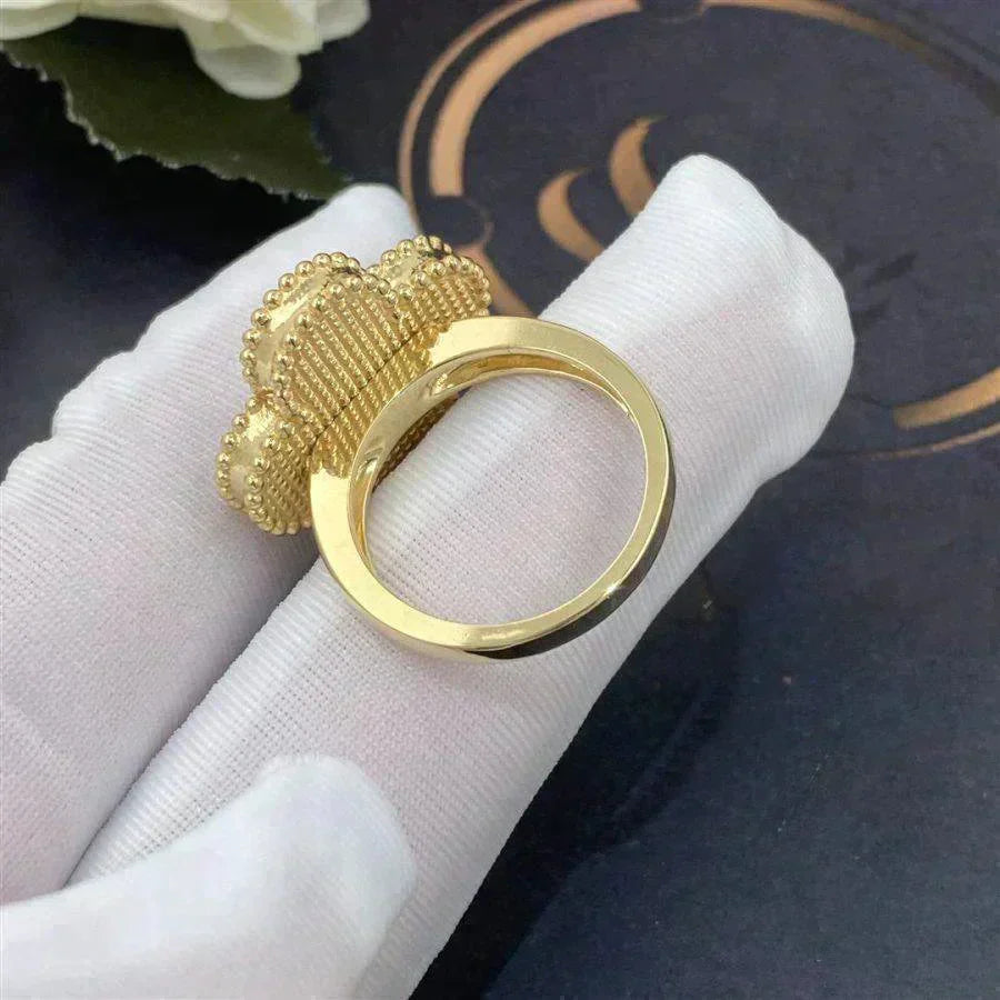 [⭐Lioran]CLOVER WHITE MOP RING