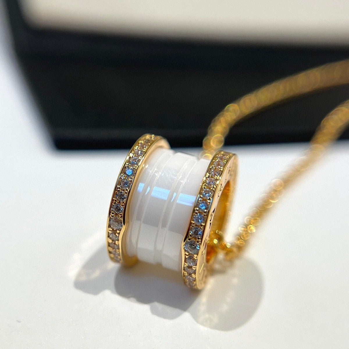 [⭐Lioran]ZERO 1 WHITE CERAMIC DIAMOND PINK GOLD NECKLACE